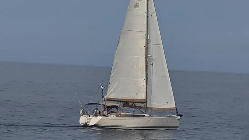 Gabian IV Yacht Photos Pics 