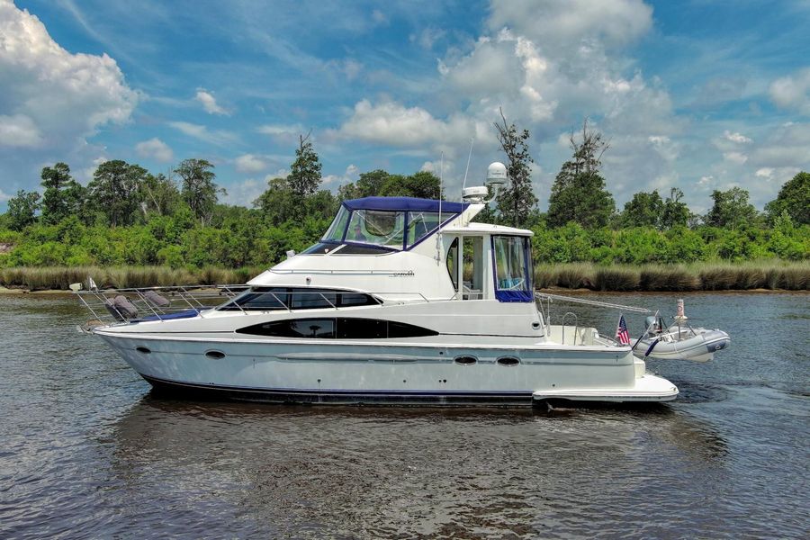 2001 Carver 444 Cockpit Motor Yacht