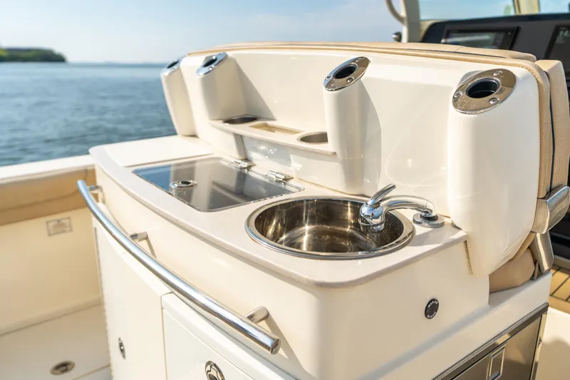 Off The Hook Yacht Photos Pics 