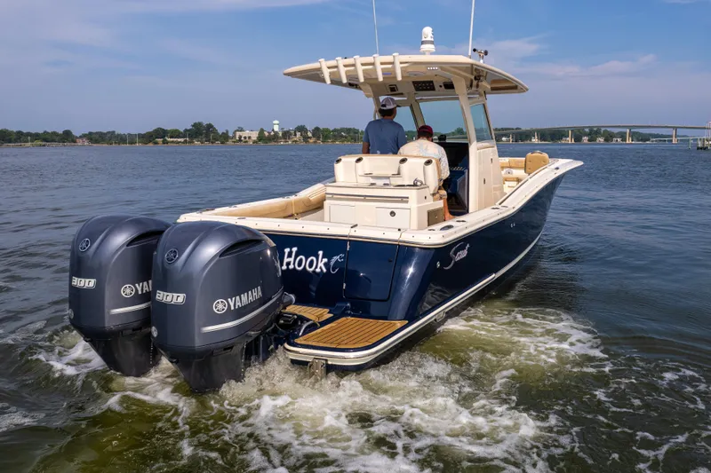 Off The Hook Yacht Photos Pics 