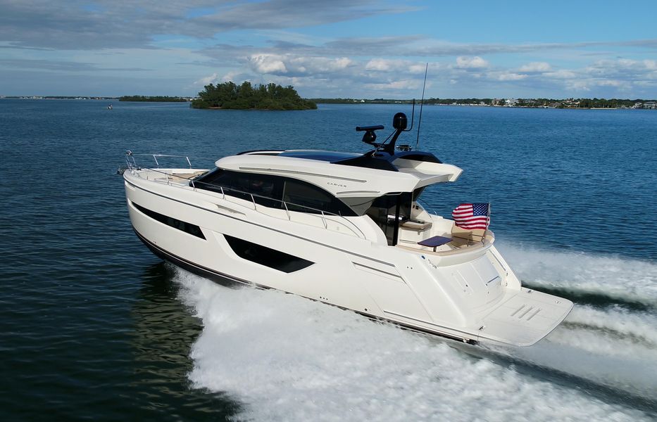 2018 Carver C52