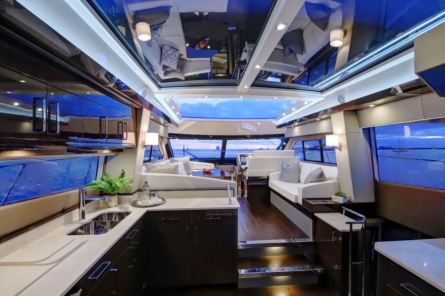 2018 Carver C52