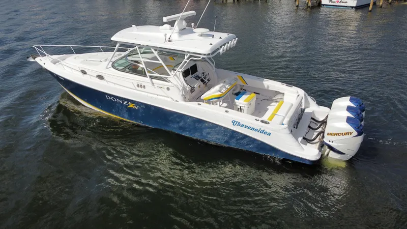 Singularity Yacht Photos Pics 2006 Donzi 38 ZSF boat with Mercury engines on the water.