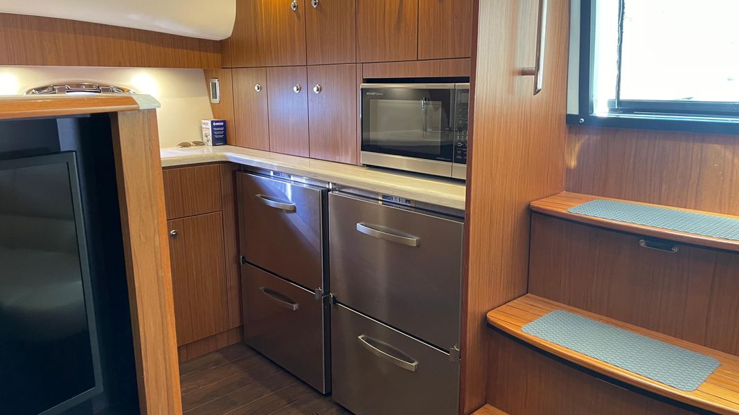 2016 Tiara Yachts 4300 Open