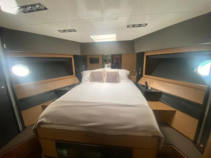 My Place Yacht Photos Pics Second Cabin