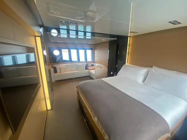 My Place Yacht Photos Pics First Cabin