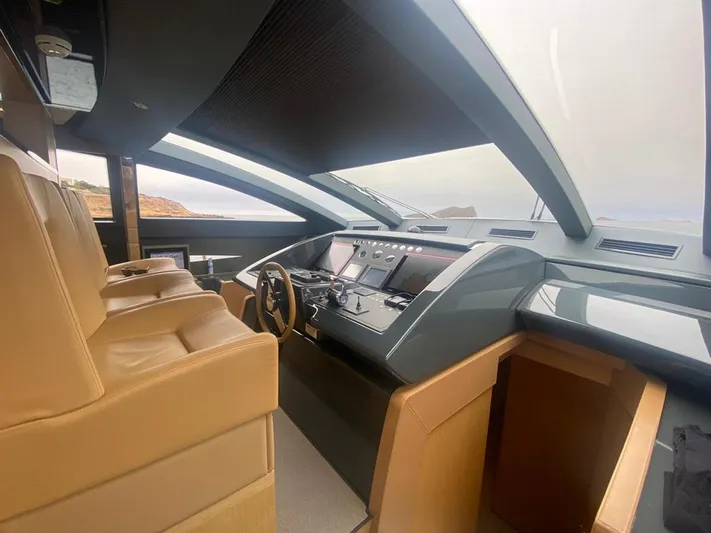 My Place Yacht Photos Pics Helm Station