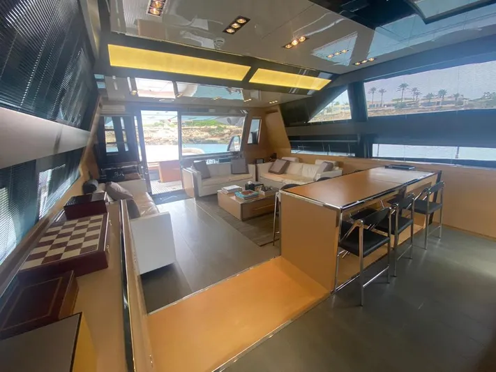 My Place Yacht Photos Pics Living Room