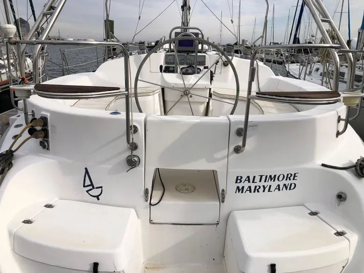 Catawampus II Yacht Photos Pics 