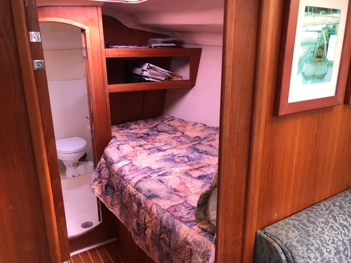 Catawampus II Yacht Photos Pics 