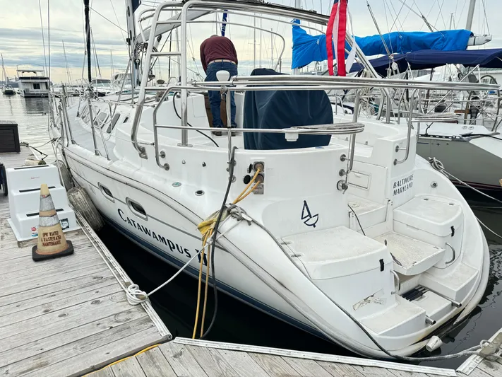 Catawampus II Yacht Photos Pics 