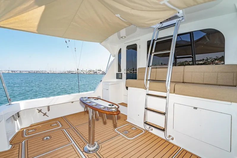 Whiplash II Yacht Photos Pics 