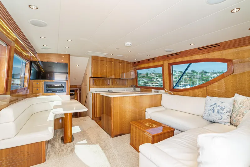 Whiplash II Yacht Photos Pics 