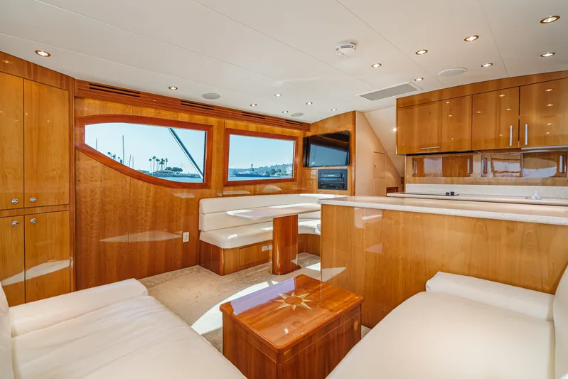 Whiplash II Yacht Photos Pics 