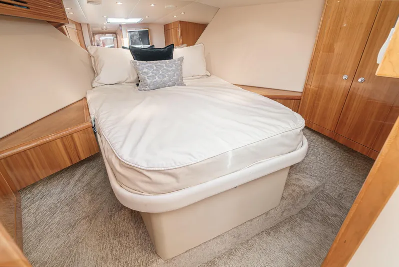 Whiplash II Yacht Photos Pics 