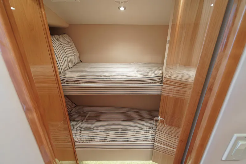 Whiplash II Yacht Photos Pics 