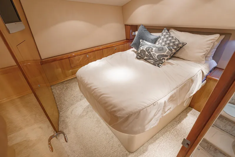 Whiplash II Yacht Photos Pics 