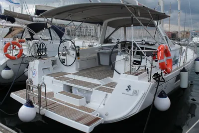 2015 Beneteau Oceanis 48