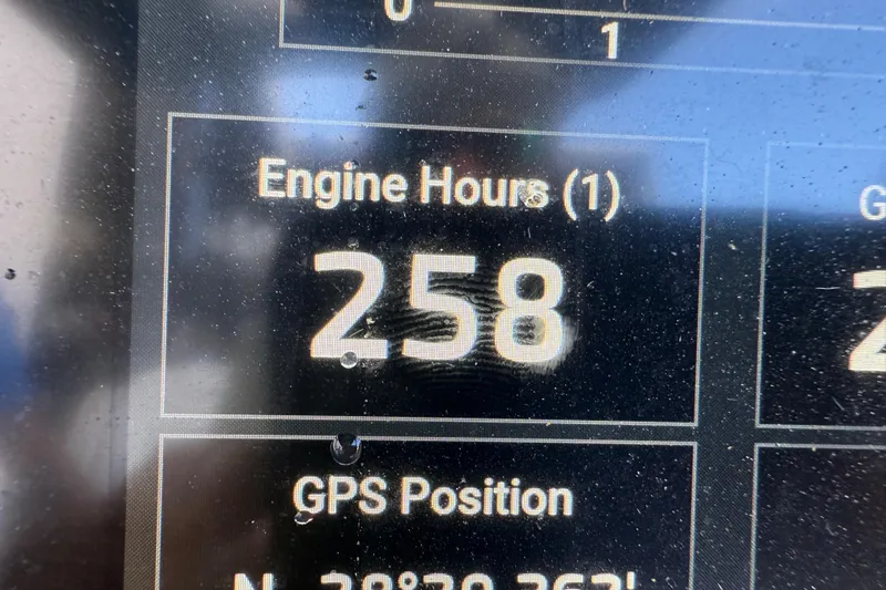  Yacht Photos Pics Display showing 258 engine hours on 2022 Tidewater 292 CC Adventure boat.