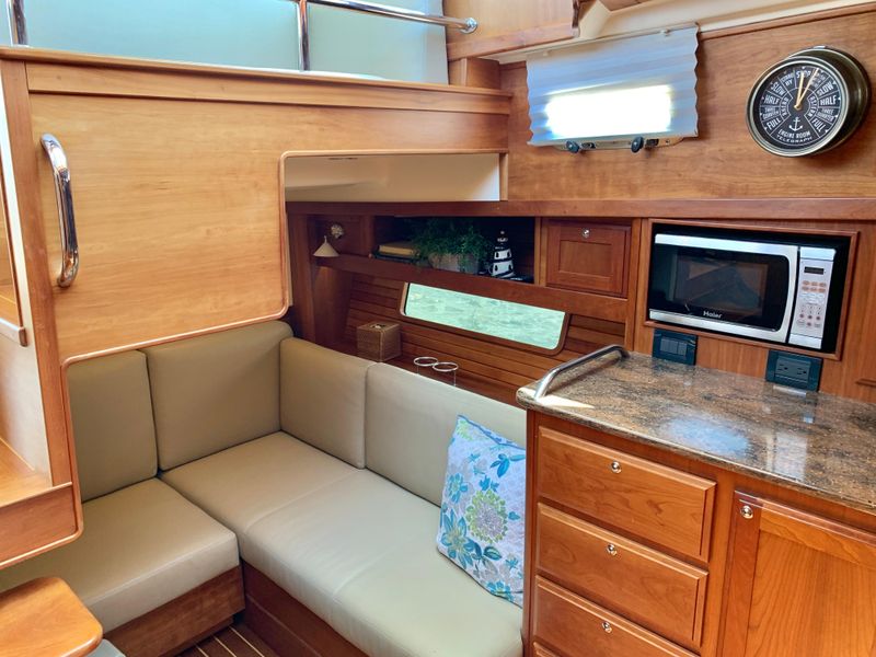 2013 Sabre 38 Salon Express