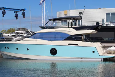 2015 Beneteau Monte Carlo 6
