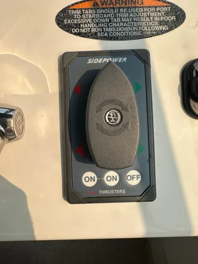 Defiance Yacht Photos Pics 