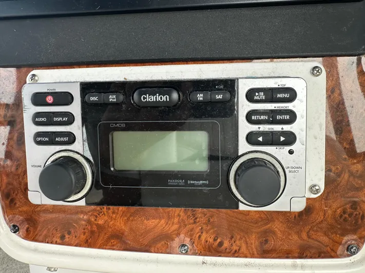 Defiance Yacht Photos Pics 