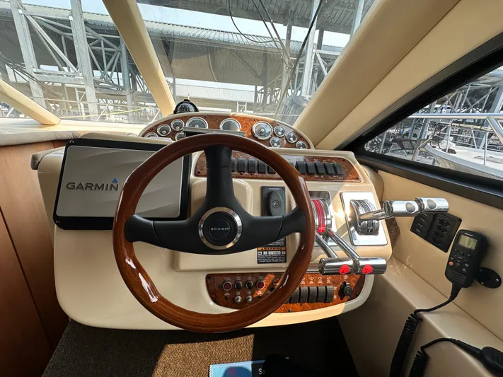 Defiance Yacht Photos Pics 