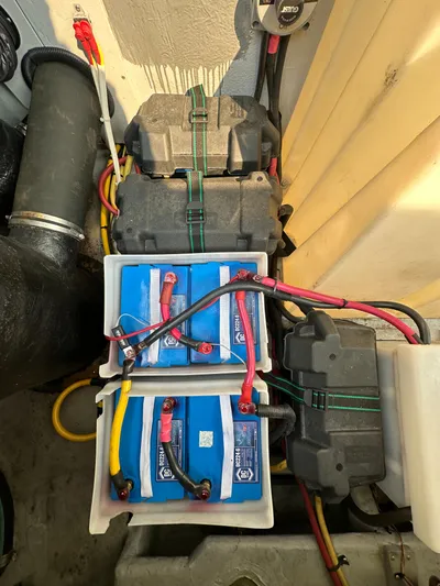 Defiance Yacht Photos Pics 