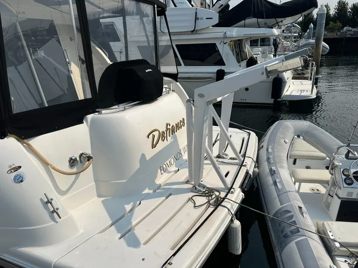 Defiance Yacht Photos Pics 
