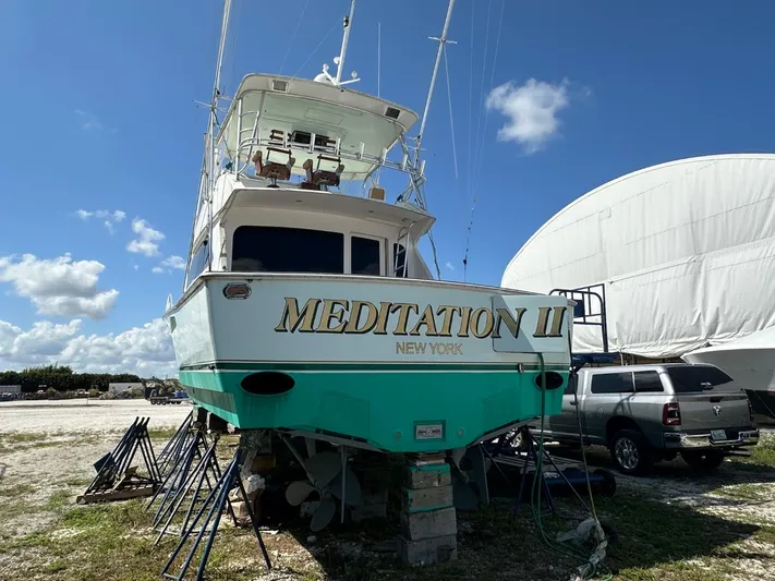  Yacht Photos Pics 2004 Viking 52 Convertible boat Meditation II in dry dock, New York.