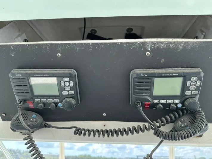  Yacht Photos Pics Dual Icom marine radios on a 2004 Viking 52 Convertible yacht.