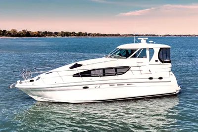 Sea Ray 390 Motor Yacht