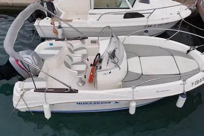 2011 Quicksilver 525 Commander