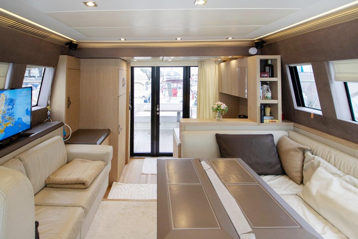 2016 Monte Carlo Yachts 49 