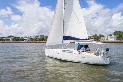 Beneteau 43