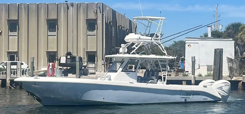  Yacht Photos Pics 2023 Everglades 365 Cc - Image 1