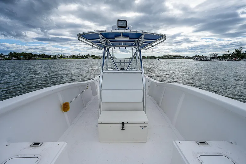 Vic.tory Yacht Photos Pics 