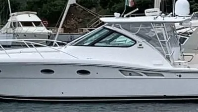 2007 Custom Tiara Yachts 3600 HARD TOP HT