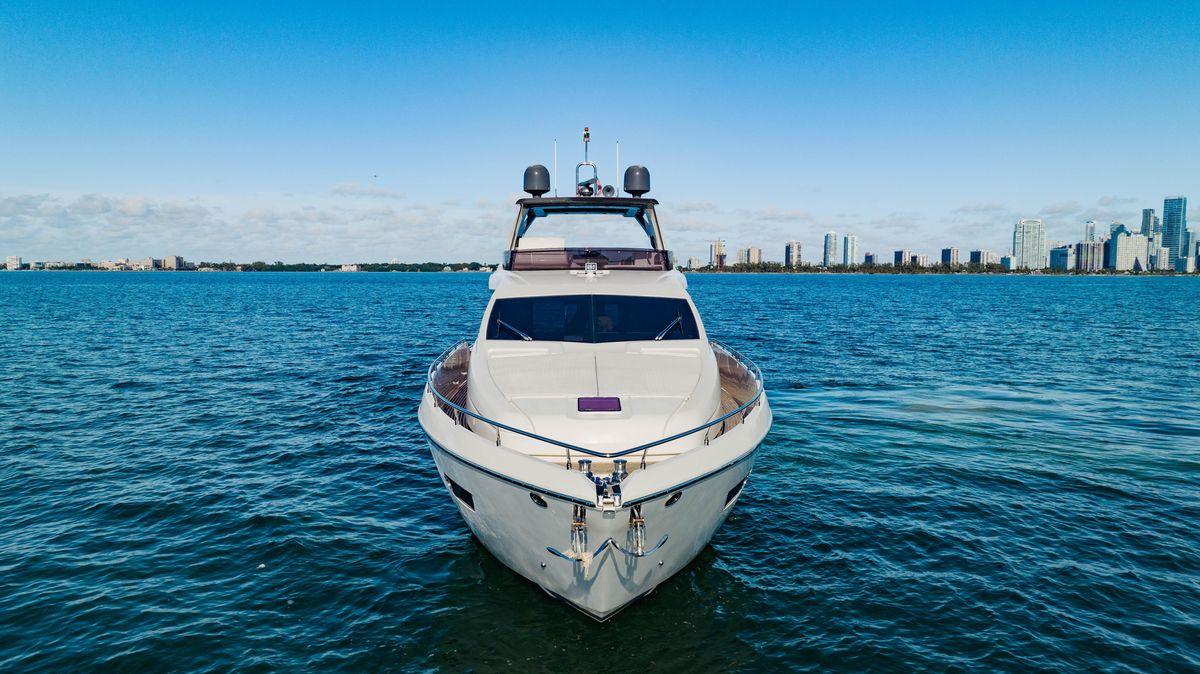 2017 Ferretti Yachts 75 