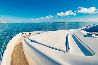 Yacht