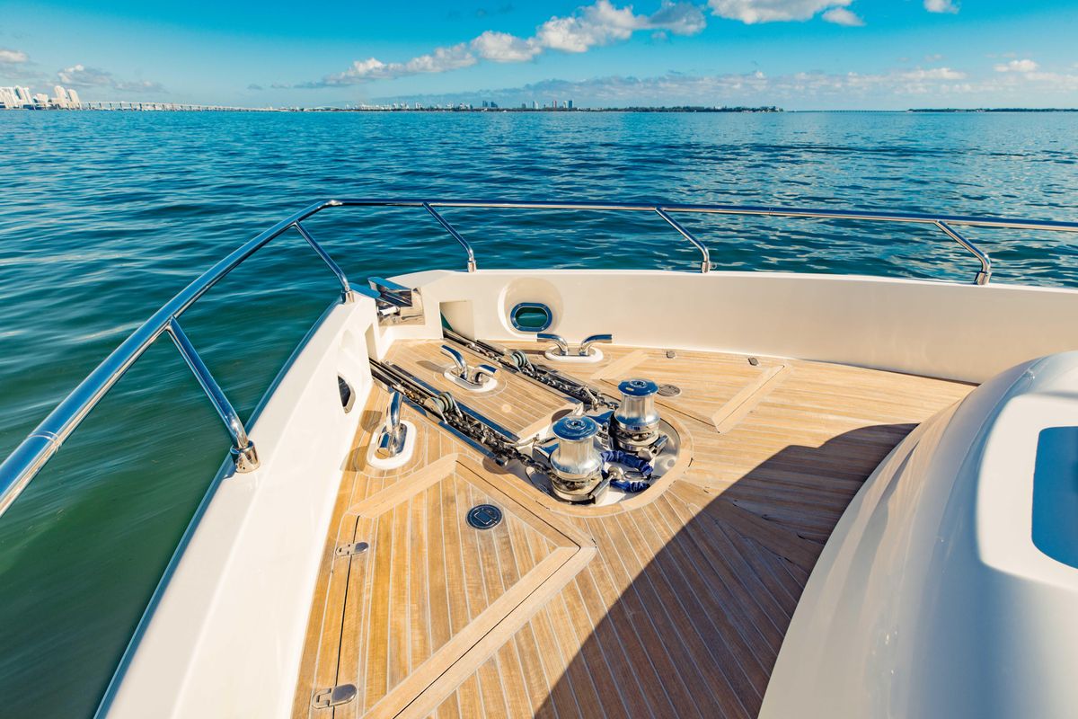 2017 Ferretti Yachts 75 
