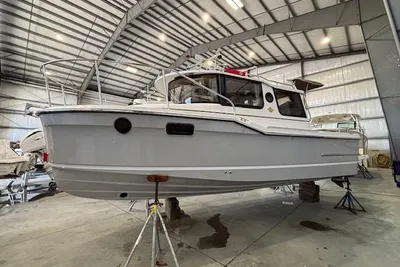 Ranger Tugs R-23