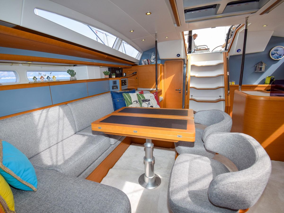 2013 Jeanneau 58 