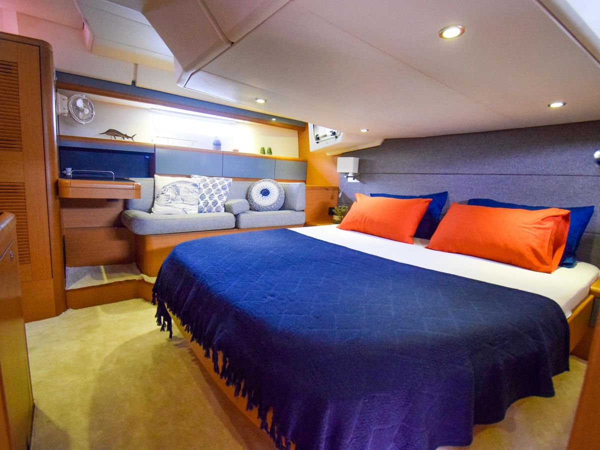 2013 Jeanneau 58 