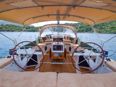 Yacht