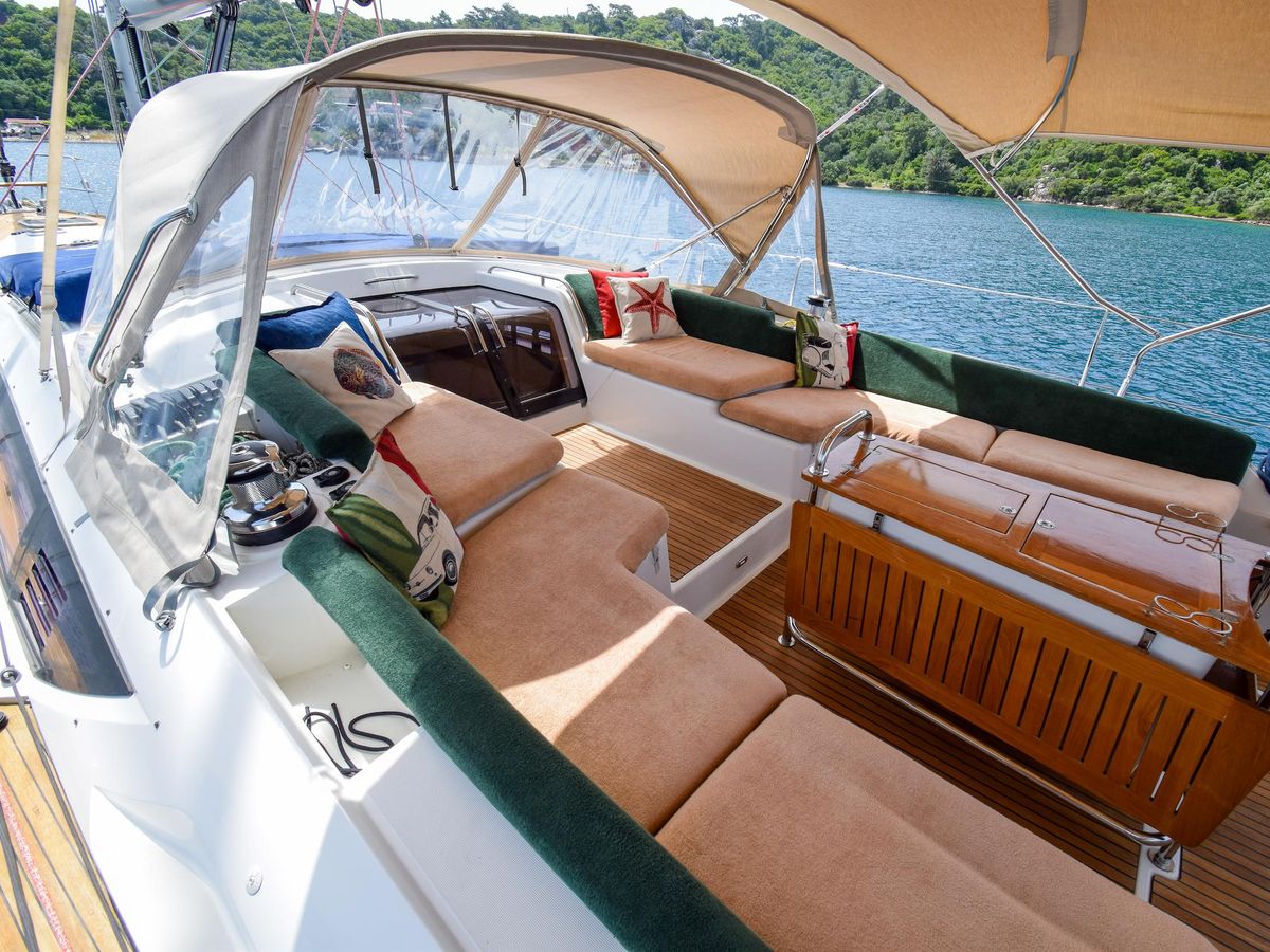 2013 Jeanneau 58 