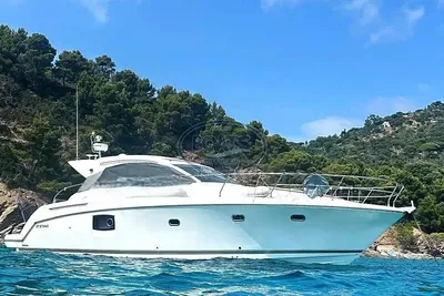 2013 Prestige 440 S