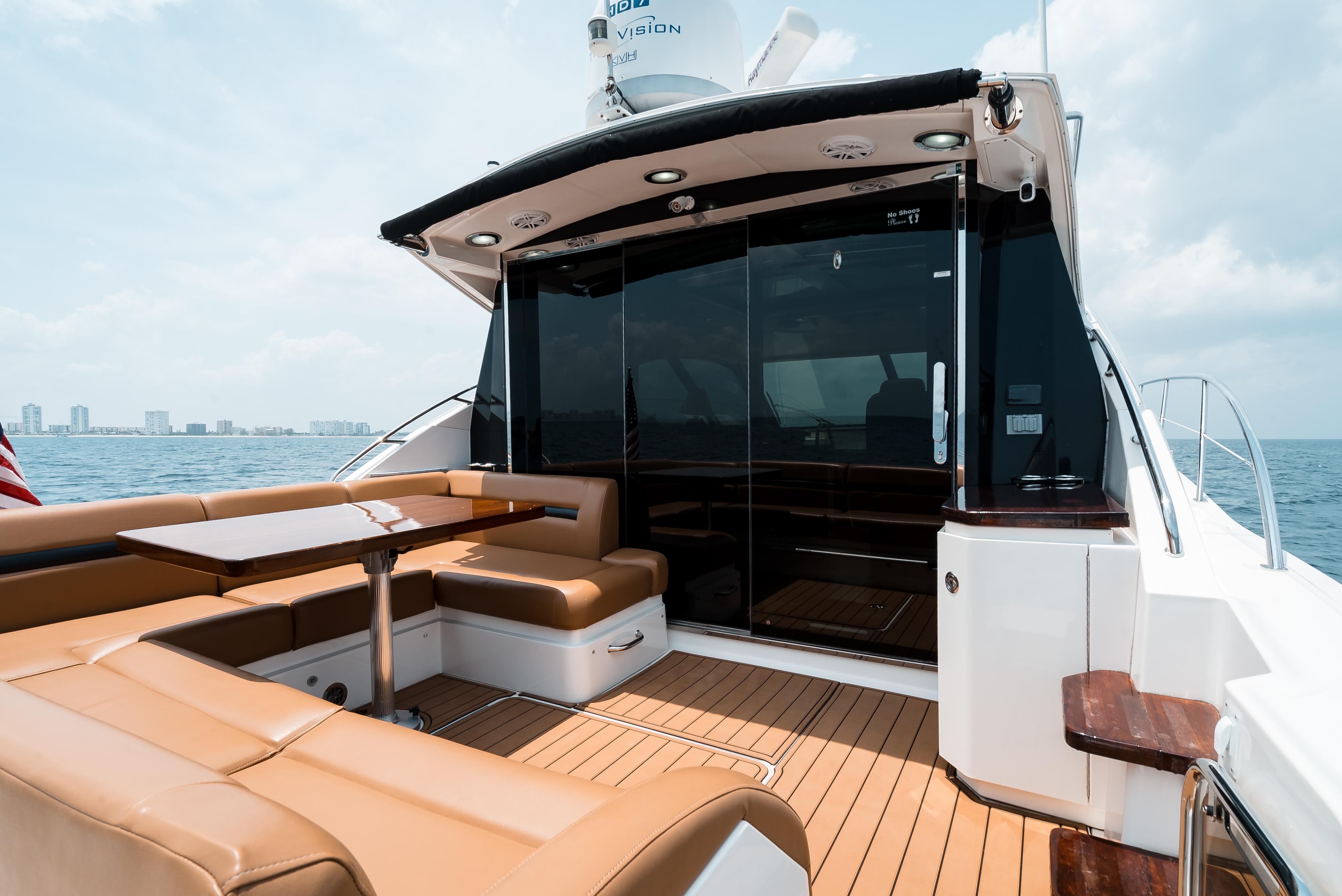 2013 Sea Ray 510 Sundancer Motor Yacht for sale - YachtWorld