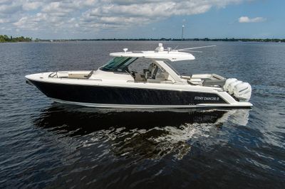 2021 Tiara Yachts 38 LS